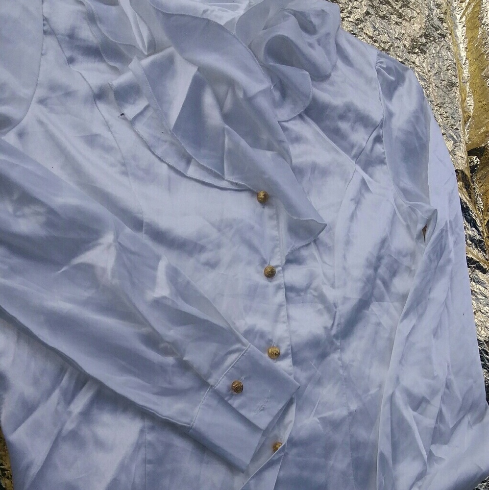 Blouse - Picture 2 of 3